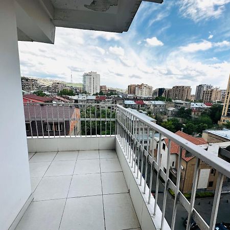 Suite Apartment On Pushkin Street Erivan Dış mekan fotoğraf