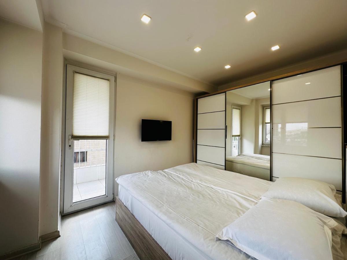 Suite Apartment On Pushkin Street Erivan Dış mekan fotoğraf