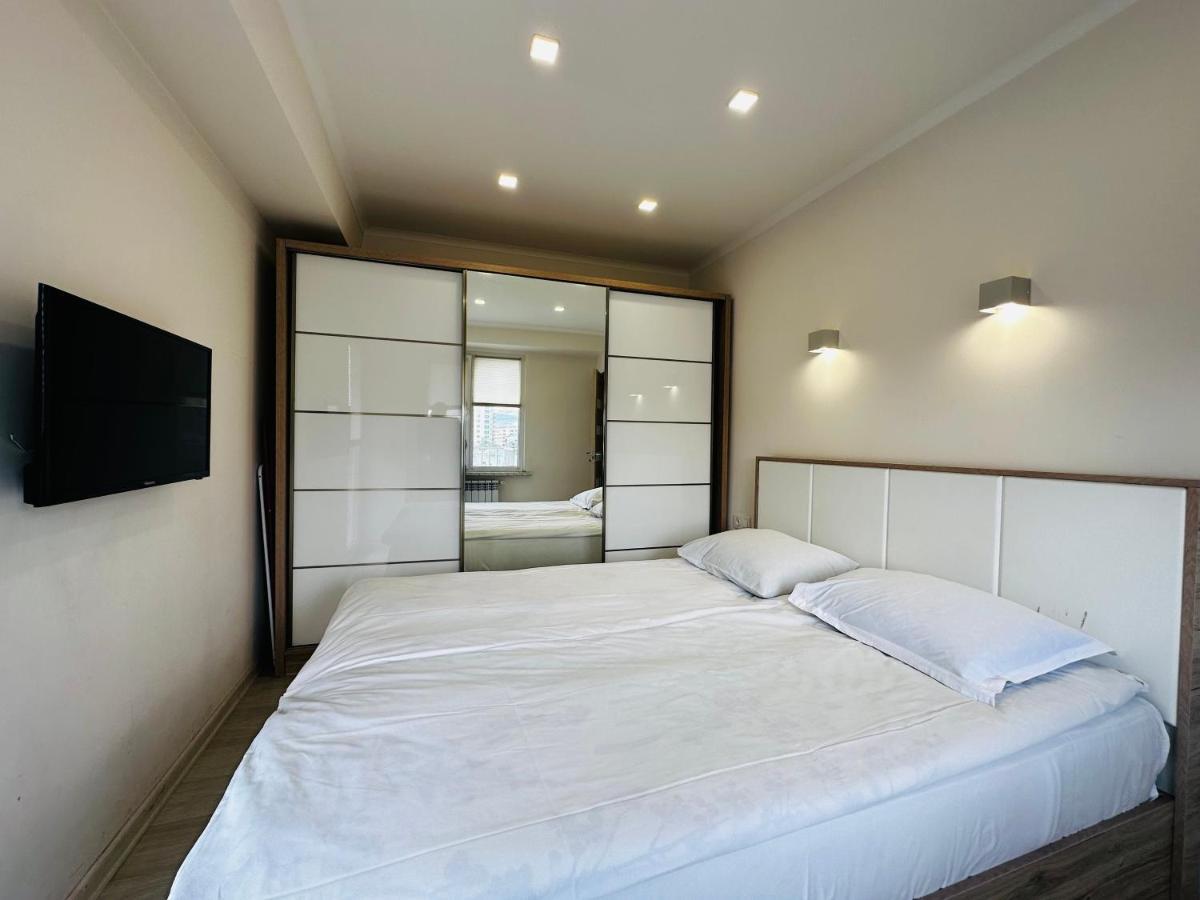 Suite Apartment On Pushkin Street Erivan Dış mekan fotoğraf