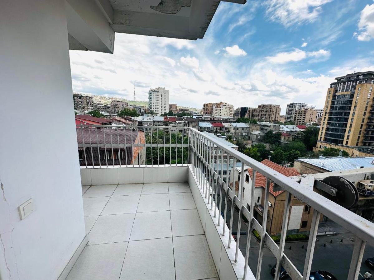 Suite Apartment On Pushkin Street Erivan Dış mekan fotoğraf