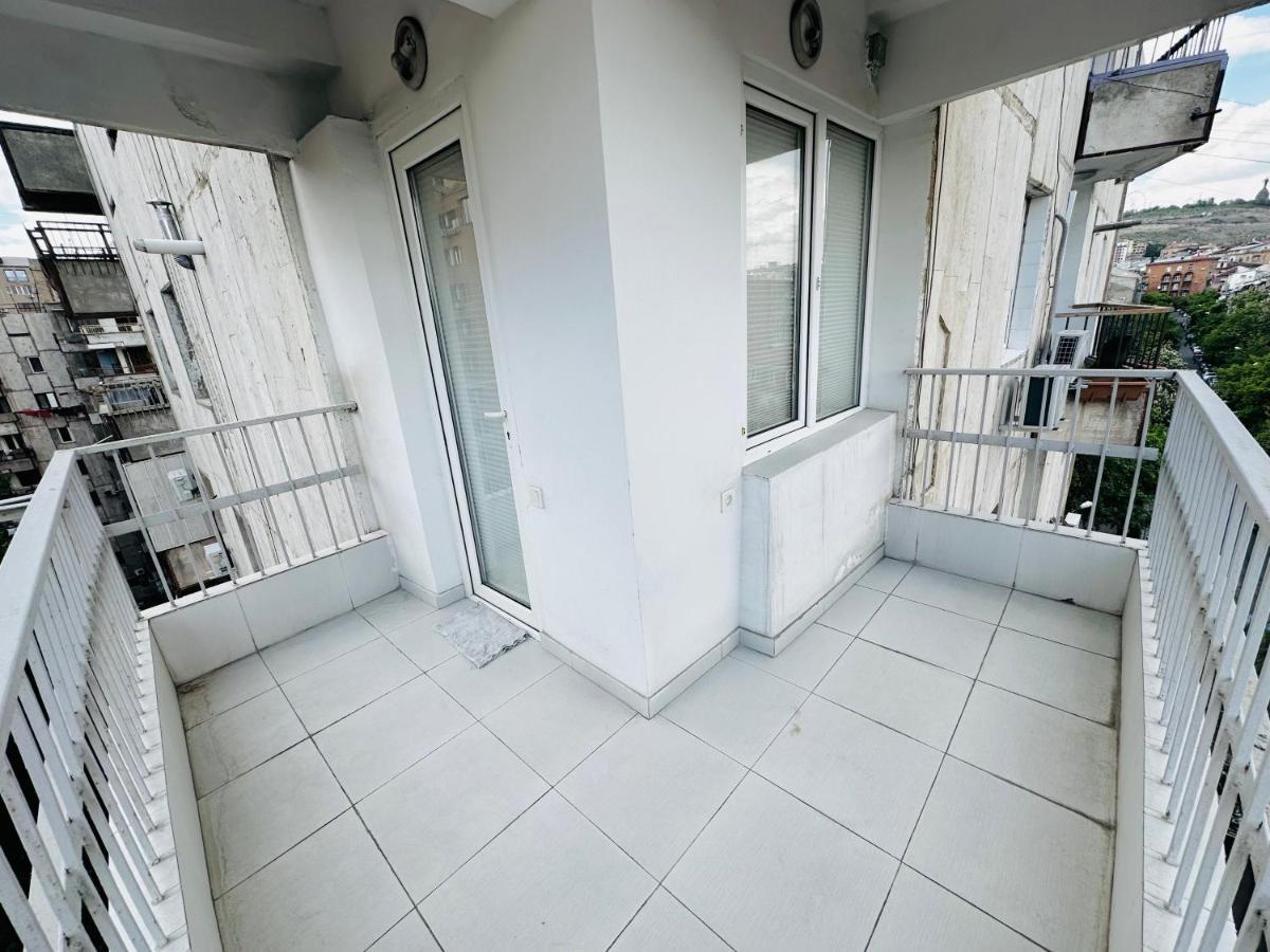 Suite Apartment On Pushkin Street Erivan Dış mekan fotoğraf